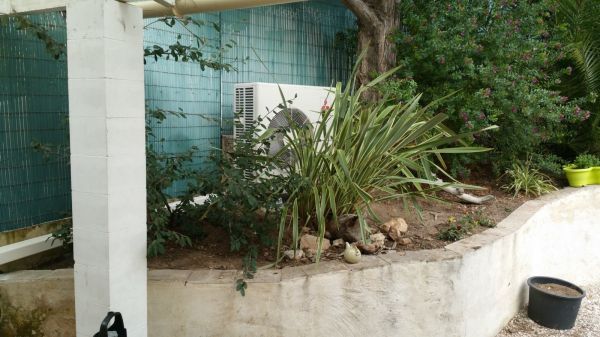 Groupe extérieur MITSUBISHI Caché