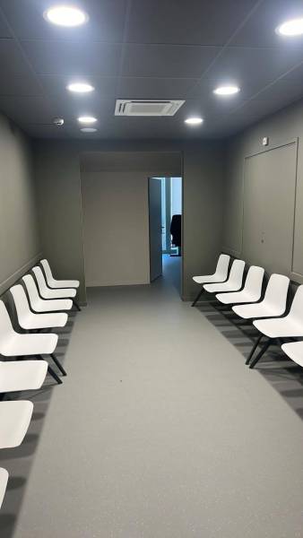 Installation climatisation centralisée VRV DAIKIN dans centre d'ophtalmologie à Marseille